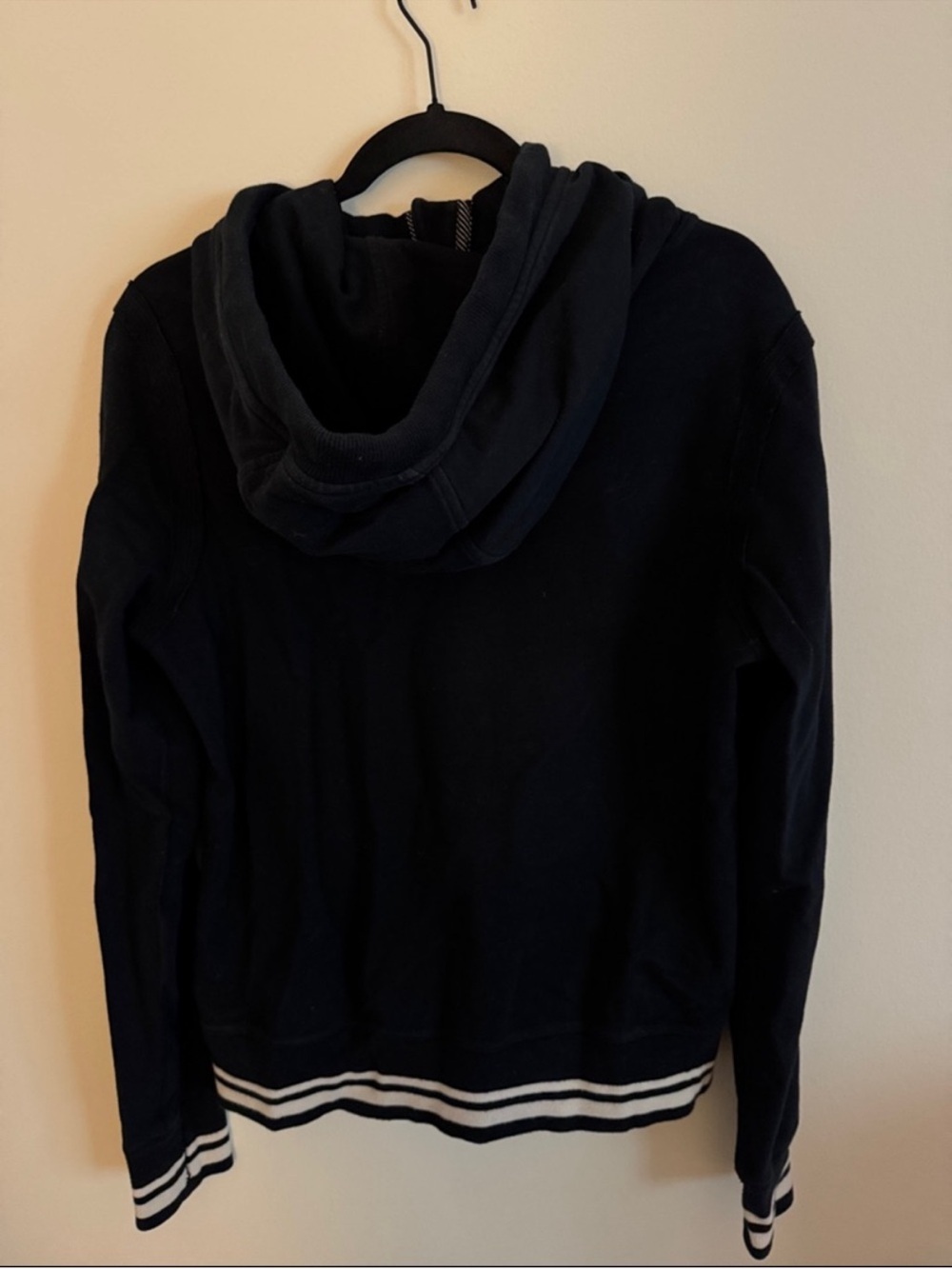Vtg Lululemon Hoodie View 2